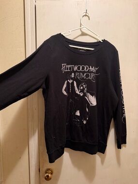torrid Black Fleece lined Fleetwood Mac 'Rumours' Graphic Long Sleeve Tee